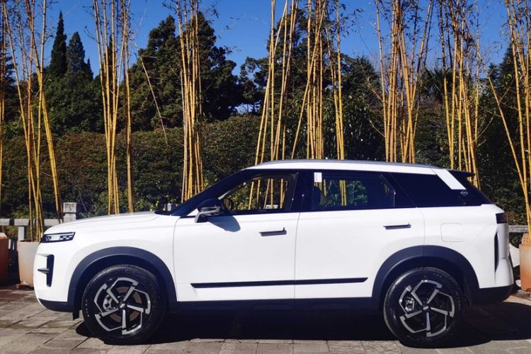 Used Chery Tiggo 7 2025 High-Energy Edition 1.6T Yu+ Four-Wheel-Drive Version Exterior 1