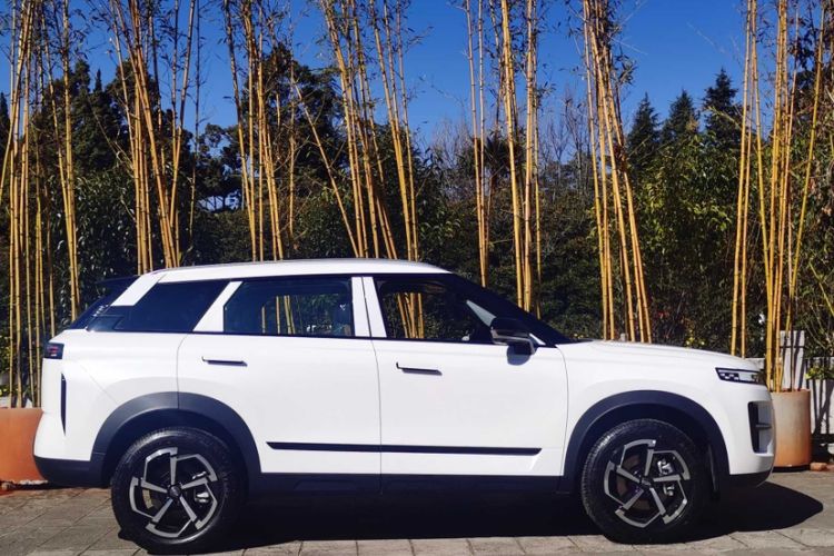 Used Chery Tiggo 7 2025 High-Energy Edition 1.6T Yu+ Four-Wheel-Drive Version Exterior 6