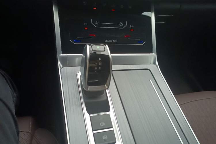 Used Chery Tiggo 7 2025 Excellence Version 1.5T CVT Luxury Edition Gear Lever