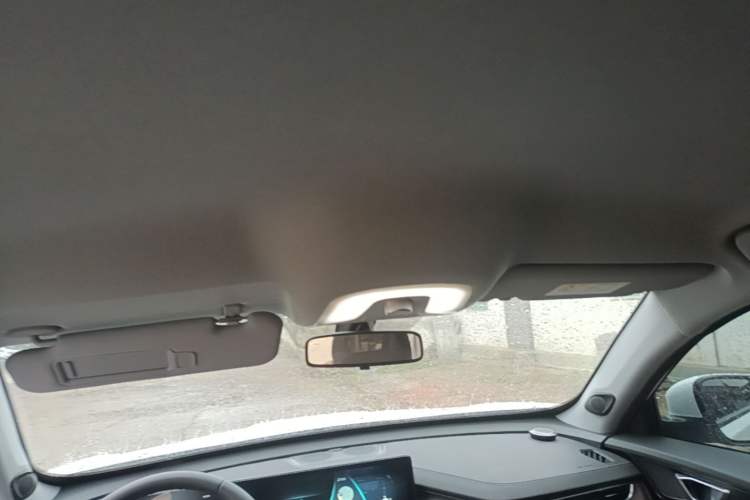 Used Chery Tiggo 7 2025 Excellence Version 1.5T CVT Luxury Edition Headliner