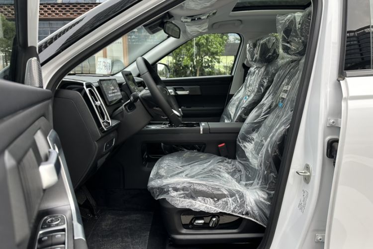 Used Chery Tiggo 7 2025 High-Performance Version 1.6T Front-Wheel-Drive Edition Interior 11