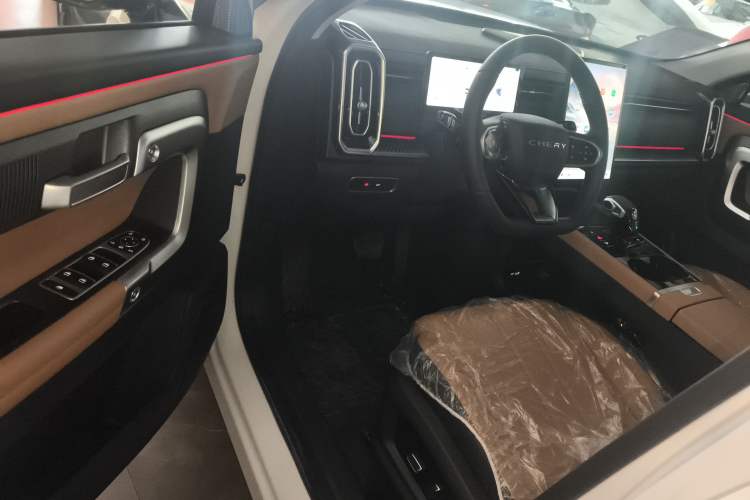 Used Chery Tiggo 7 2025 High-Energy Edition 1.6T Yu+ Four-Wheel-Drive Version Interior 3