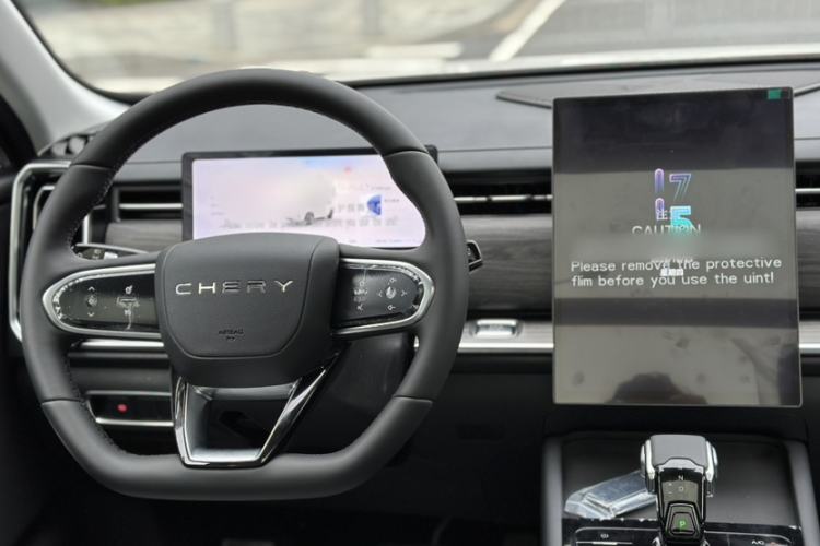 Used Chery Tiggo 7 2025 High-Performance Version 1.6T Front-Wheel-Drive Edition Interior 4