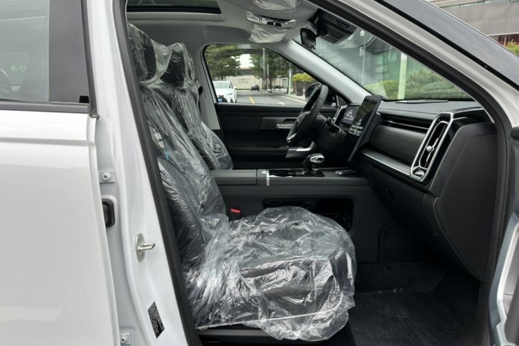 Used Chery Tiggo 7 2025 High-Performance Version 1.6T Front-Wheel-Drive Edition Interior 6