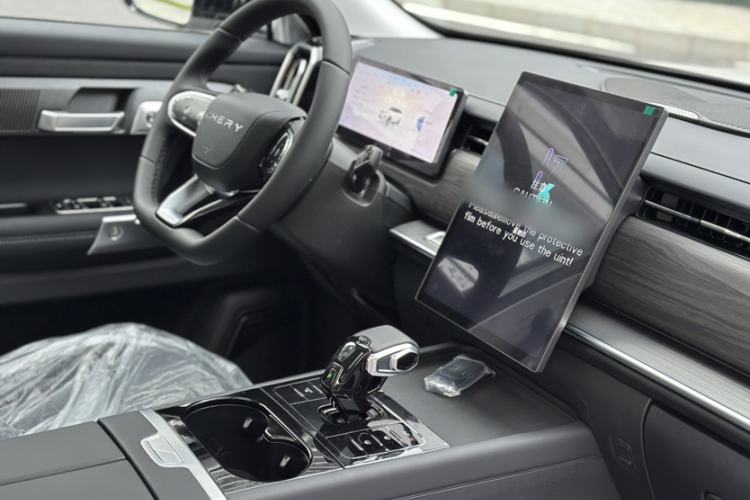 Used Chery Tiggo 7 2025 High-Performance Version 1.6T Front-Wheel-Drive Edition Interior 8
