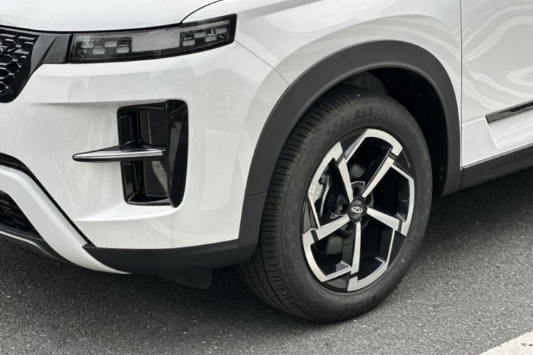 Used Chery Tiggo 7 2025 High-Performance Version 1.6T Front-Wheel-Drive Edition Left Front Headlight