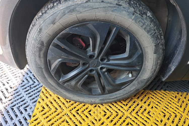Used Chery Tiggo 7 2025 Excellence Version 1.5T CVT Prestige Edition Left Front Wheel Hub