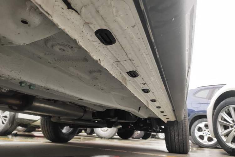 Used Chery Tiggo 7 2025 High-Performance Version 1.6T Front-Wheel-Drive Edition Left Side Sill