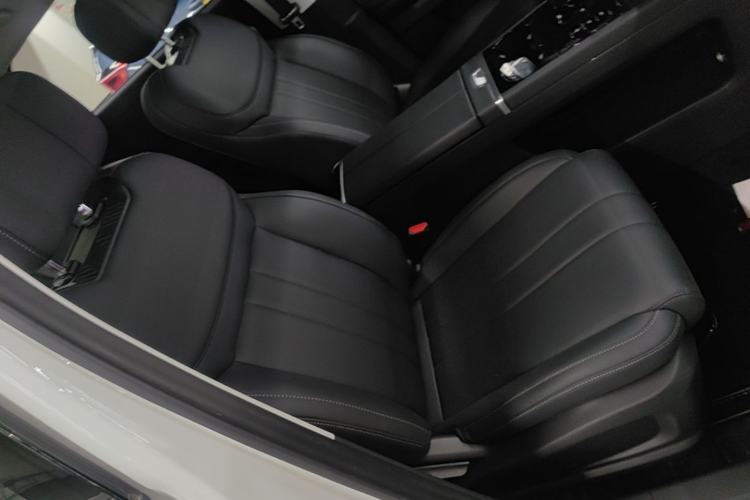Used Chery Tiggo 7 2025 High-Performance Version 1.6T Front-Wheel-Drive Edition Right Front Seat