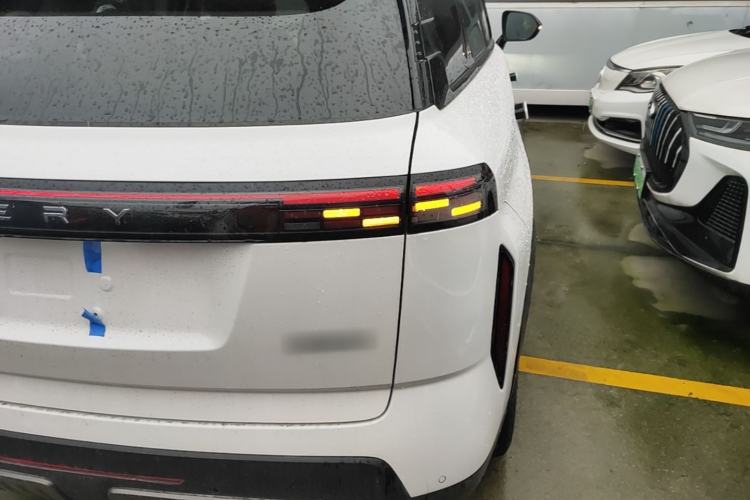 Used Chery Tiggo 7 2025 High-Performance Version 1.6T Front-Wheel-Drive Edition Right Rear Taillight