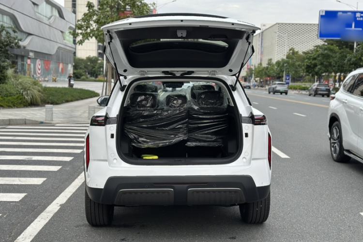 Used Chery Tiggo 7 2025 High-Performance Version 1.6T Front-Wheel-Drive Edition Trunk
