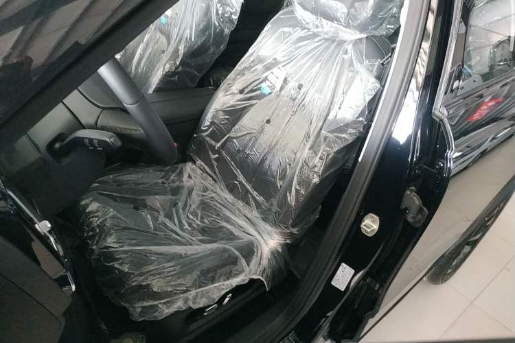 Used Chery Tiggo 7 C-DM 2025 1.5T 120KM Luxury Trim Left Front Seat