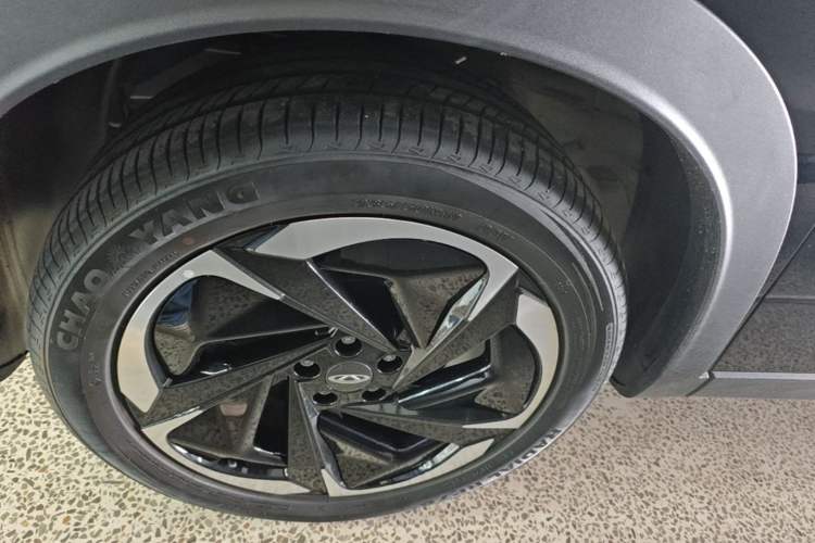 Used Chery Tiggo 7 C-DM 2025 1.5T 120KM Luxury Trim Left Front Wheel Hub