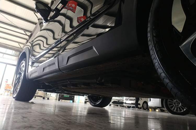 Used Chery Tiggo 7 C-DM 2025 1.5T 120KM Luxury Trim Left Side Sill