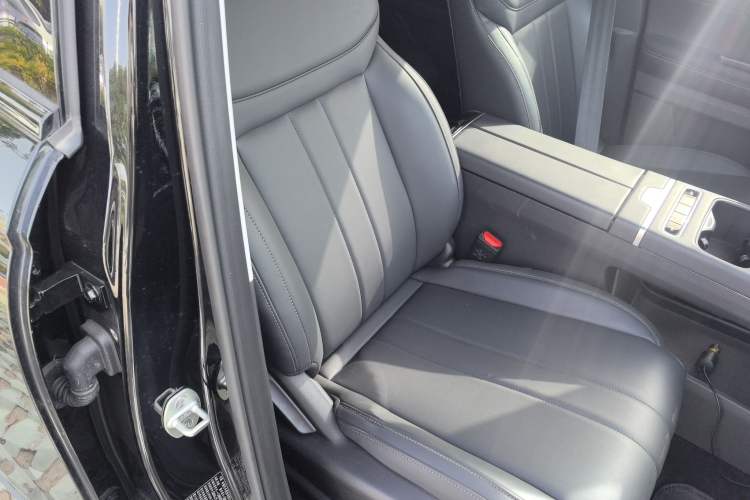 Used Chery Tiggo 7 C-DM 2025 1.5T 120KM Luxury Trim Right Front Seat