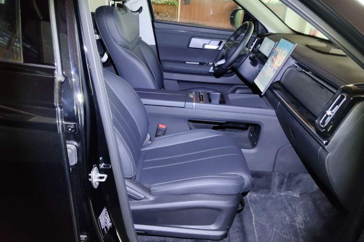 Used Chery Tiggo 7 C-DM 2025 1.5T 120KM Edition Right Front Seat