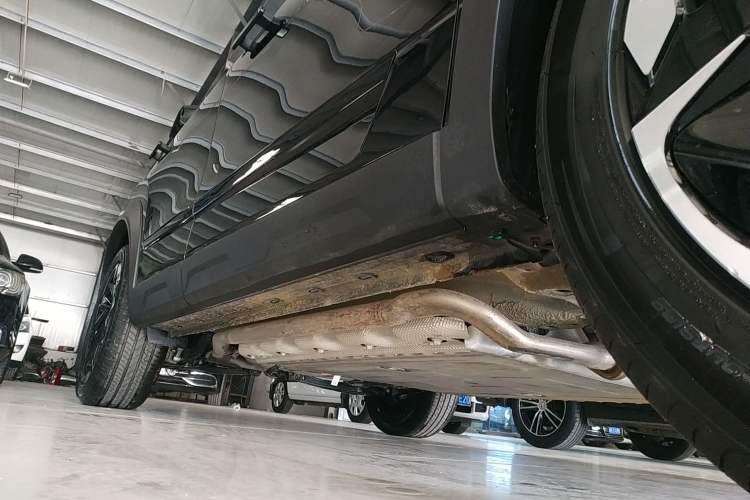 Used Chery Tiggo 7 C-DM 2025 1.5T 120KM Luxury Trim Right Side Sill