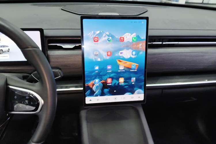 Used Chery Tiggo 7 C-DM 2025 1.5T 120KM Luxury Trim Audio And AC Panel
