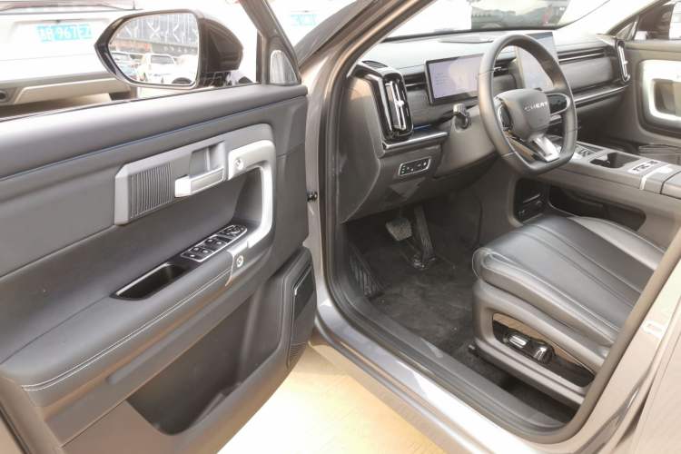 Used Chery Tiggo 7 C-DM 2025 1.5T 120KM Luxury Trim Driver Seat
