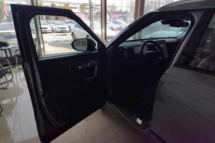 Used Chery Tiggo 7 C-DM 2025 1.5T 120KM Luxury Trim Driver Seat