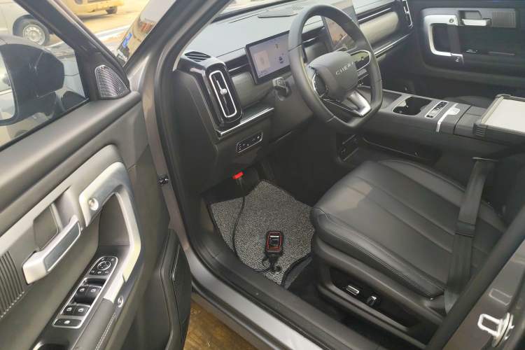 Used Chery Tiggo 7 C-DM 2025 1.5T 120KM Luxury Trim Driver Seat