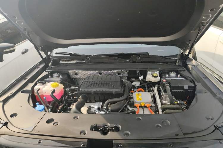Used Chery Tiggo 7 C-DM 2025 1.5T 120KM Luxury Trim Engine Bay