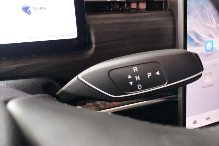 Used Chery Tiggo 7 C-DM 2025 1.5T 120KM Luxury Trim Gear Lever