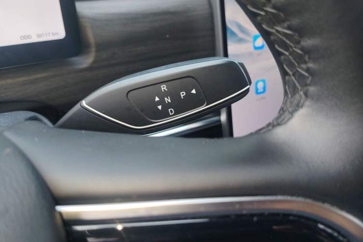 Used Chery Tiggo 7 C-DM 2025 1.5T 120KM Luxury Trim Gear Lever