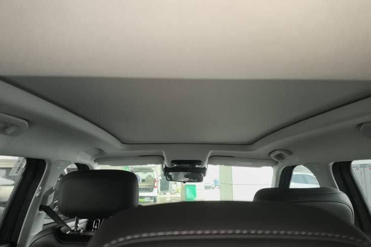Used Chery Tiggo 7 C-DM 2025 1.5T 120KM Luxury Trim Headliner