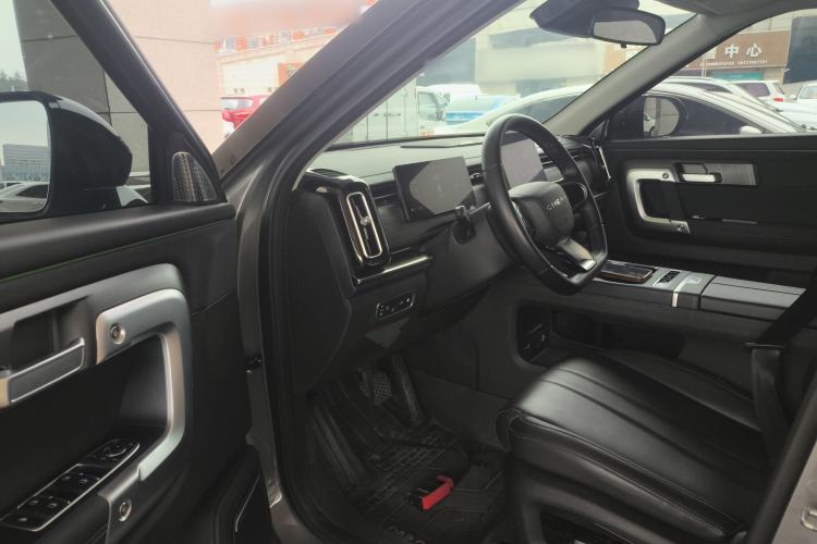 Used Chery Tiggo 7 C-DM 2025 1.5T 120KM Luxury Trim Interior 3