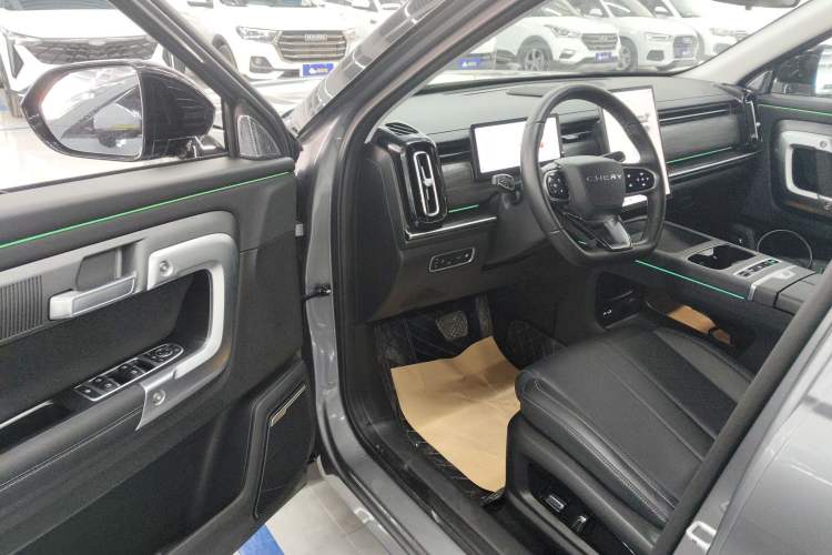 Used Chery Tiggo 7 C-DM 2025 1.5T 120KM Luxury Trim Interior 3