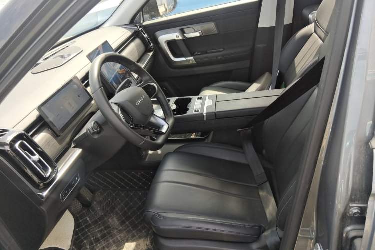 Used Chery Tiggo 7 C-DM 2025 1.5T 120KM Luxury Trim Left Front Seat