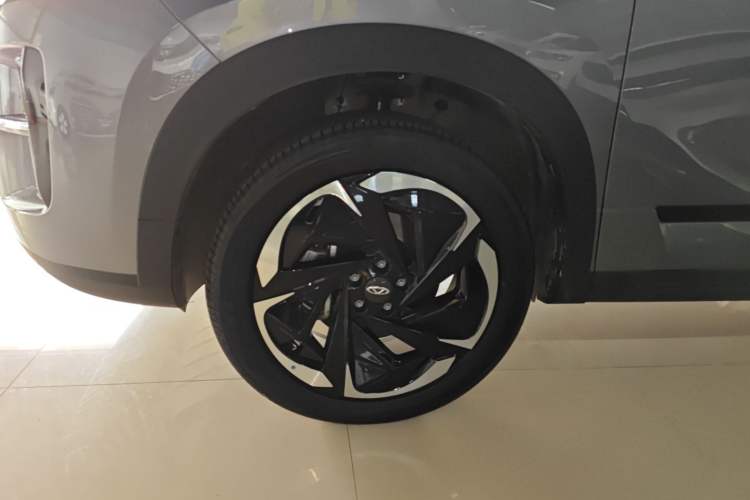 Used Chery Tiggo 7 C-DM 2025 1.5T 120KM Luxury Trim Left Front Wheel Hub