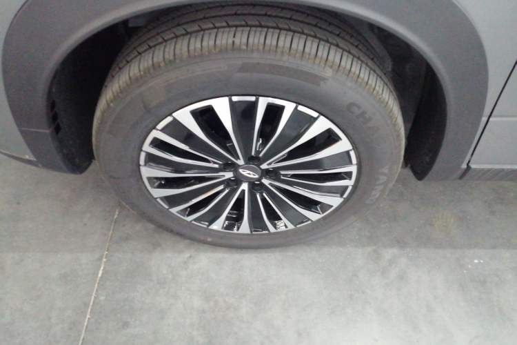 Used Chery Tiggo 7 C-DM 2025 1.5T 120KM Edition Left Front Wheel Hub