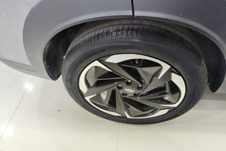 Used Chery Tiggo 7 C-DM 2025 1.5T 120KM Luxury Trim Right Rear Wheel Hub