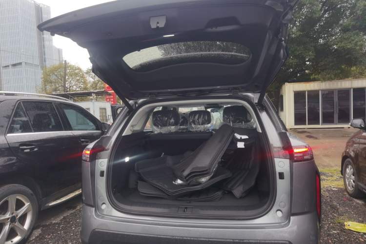 Used Chery Tiggo 7 C-DM 2025 1.5T 120KM Luxury Trim Trunk