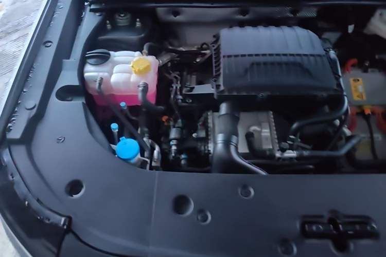 Used Chery Tiggo 7 C-DM 2025 1.5T 120KM Edition Engine Bay Right