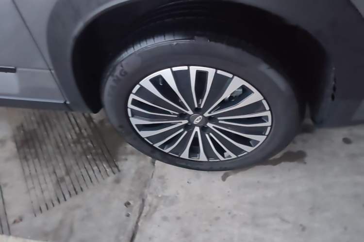 Used Chery Tiggo 7 C-DM 2025 1.5T 120KM Edition Right Front Wheel Hub