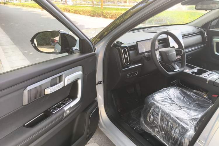Used Chery Tiggo 7 C-DM 2025 1.5T 120KM Edition Driver Seat