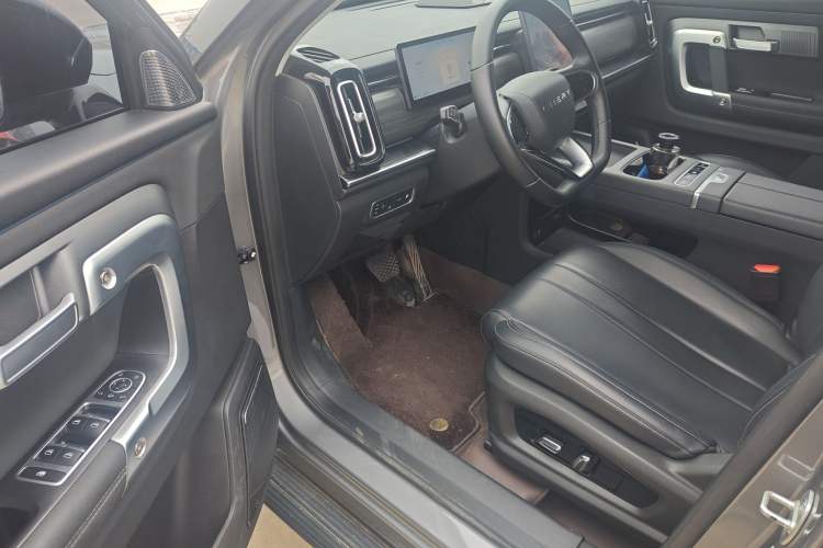 Used Chery Tiggo 7 C-DM 2025 1.5T 120KM Luxury Trim Driver Seat