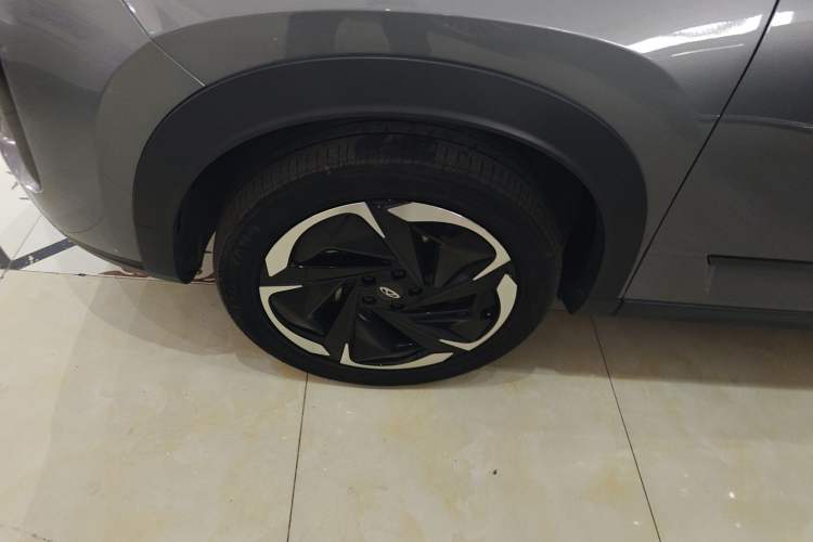 Used Chery Tiggo 7 C-DM 2025 1.5T 120KM Luxury Trim Left Front Wheel Hub