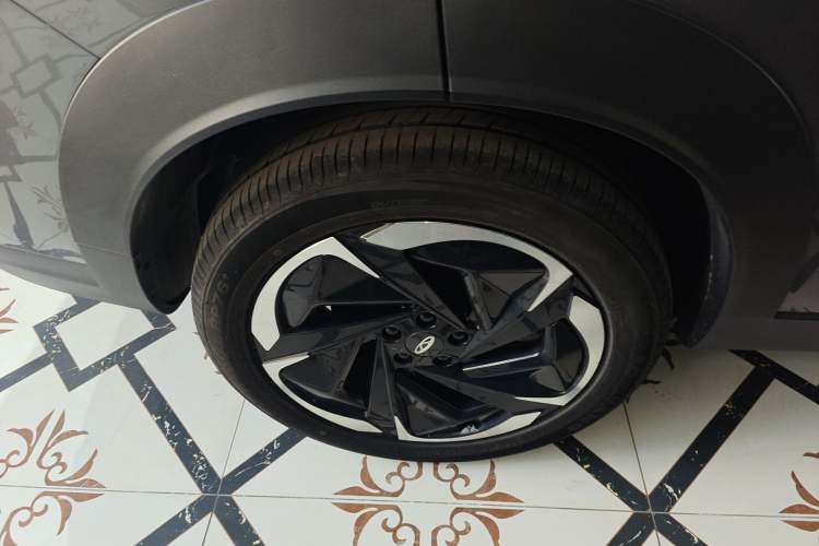 Used Chery Tiggo 7 C-DM 2025 1.5T 120KM Luxury Trim Right Rear Wheel Hub