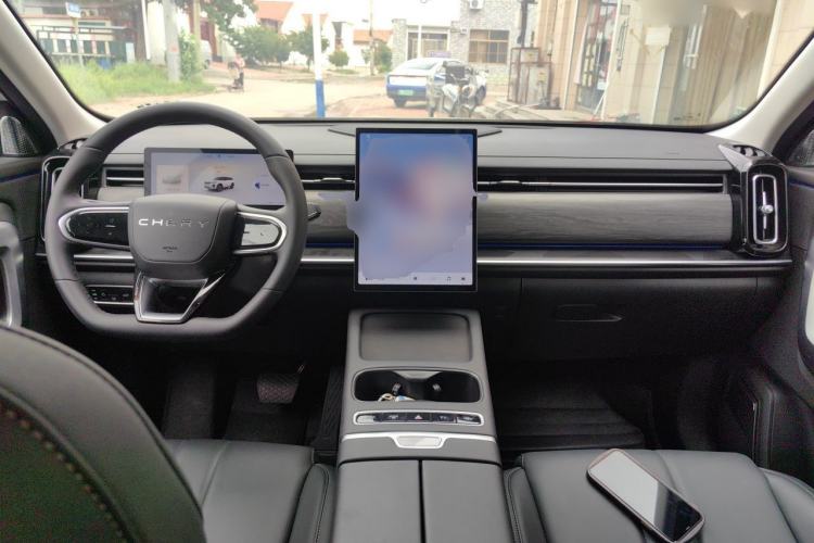 Used Chery Tiggo 7 C-DM 2025 1.5T 120KM Luxury Trim Center Console