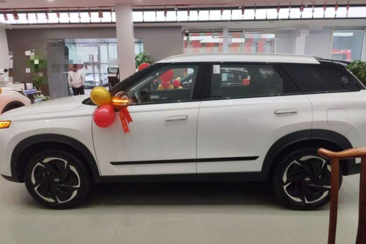 Used Chery Tiggo 7 C-DM 2025 1.5T 120KM Luxury Trim Exterior 3