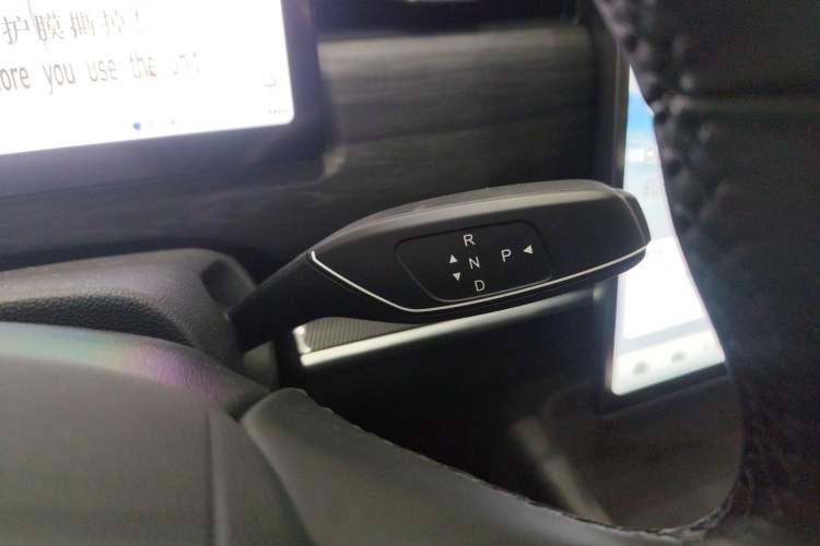 Used Chery Tiggo 7 C-DM 2025 1.5T 120KM Luxury Trim Gear Lever