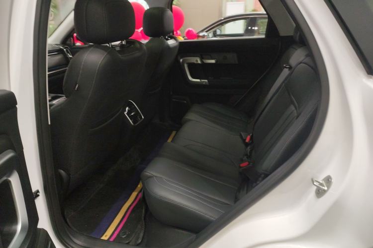 Used Chery Tiggo 7 C-DM 2025 1.5T 120KM Luxury Trim Interior 4