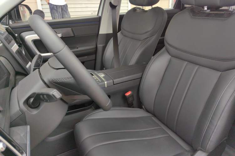 Used Chery Tiggo 7 C-DM 2025 1.5T 120KM Luxury Trim Left Front Seat