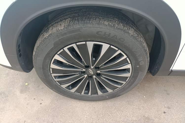 Used Chery Tiggo 7 C-DM 2025 1.5T 120KM Edition Left Front Wheel Hub