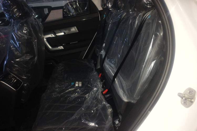Used Chery Tiggo 7 C-DM 2025 1.5T 120KM Luxury Trim Left Rear Seat
