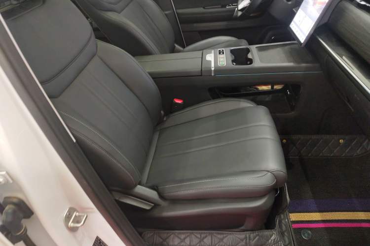 Used Chery Tiggo 7 C-DM 2025 1.5T 120KM Luxury Trim Right Front Seat